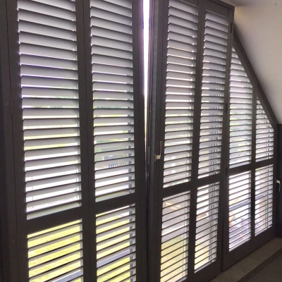 Shutters als raambekleding voor uw draaikiepraam? Ideaal! Shutters als raambekleding voor uw draaikiepraam? Ideaal!