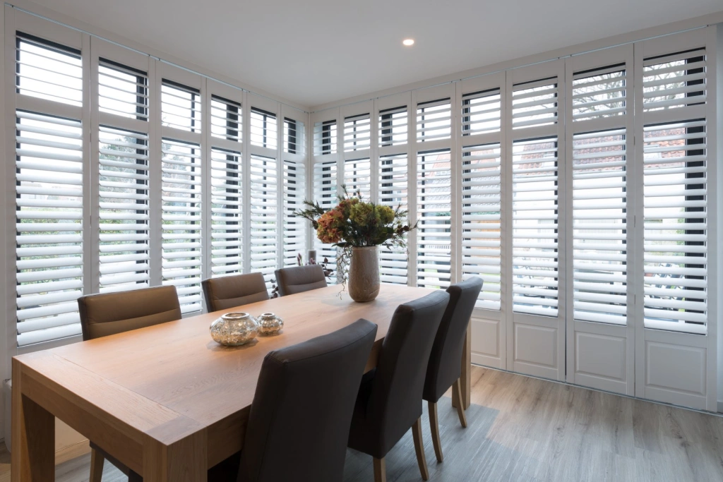 Shutters in de woonkamer? - Kies Van Eyck shutters! Shutters in de woonkamer? - Kies Van Eyck shutters!