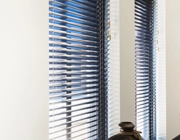 Décoration de fenêtre noire pour fenêtres