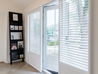 Shutters in beautysalon in Druten