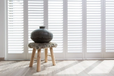 witte-shutters-in-de-woonkamer.jpg